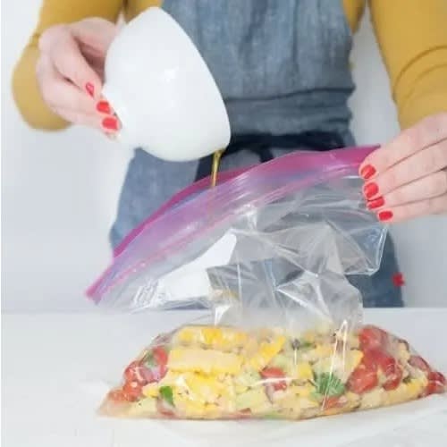 Ziplock Freezer Bag -medium Size - 52 Pieces