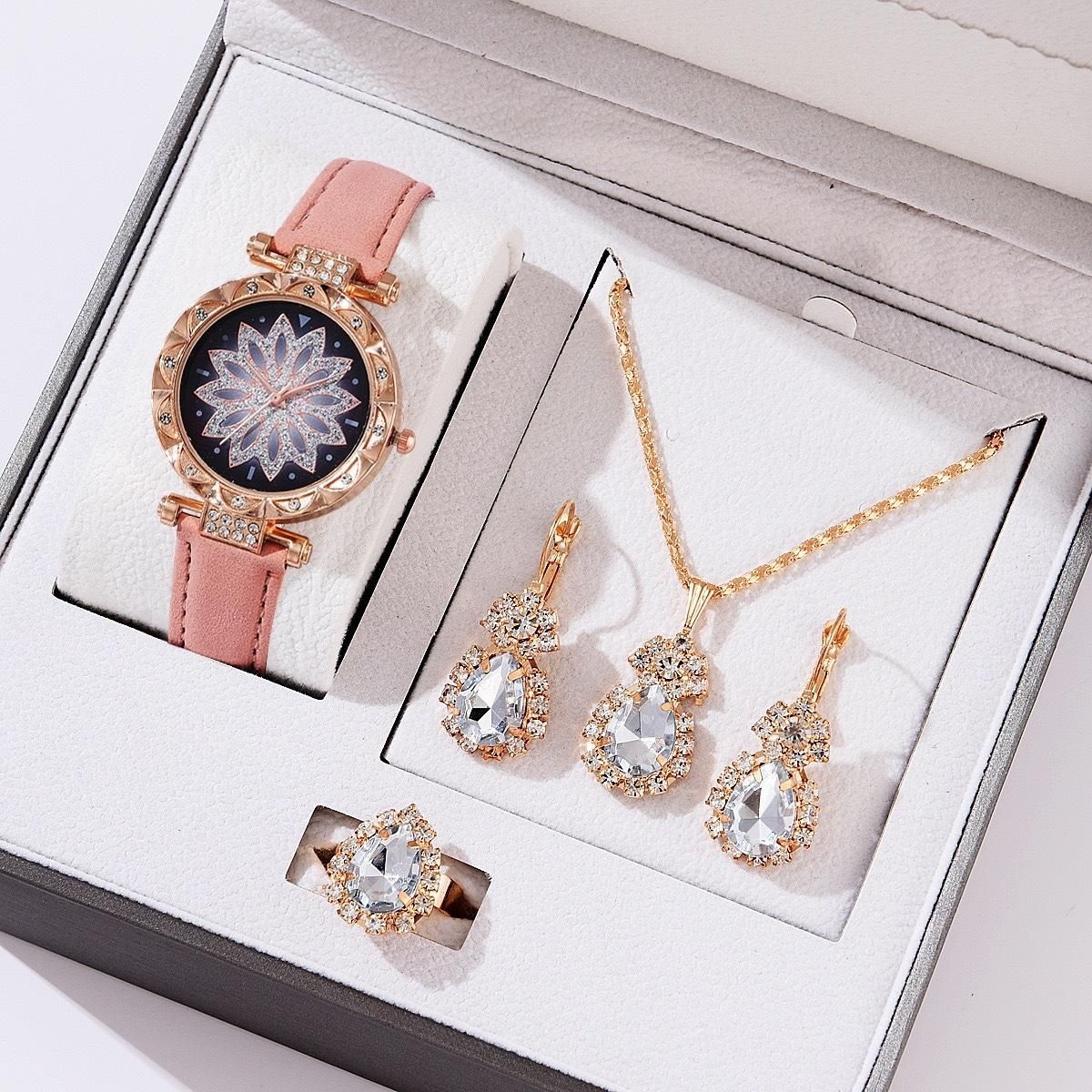 Luxury set of boxes match the atmosphere of large rhinestone belt ladies four-piece gift box quartz watch - pink
