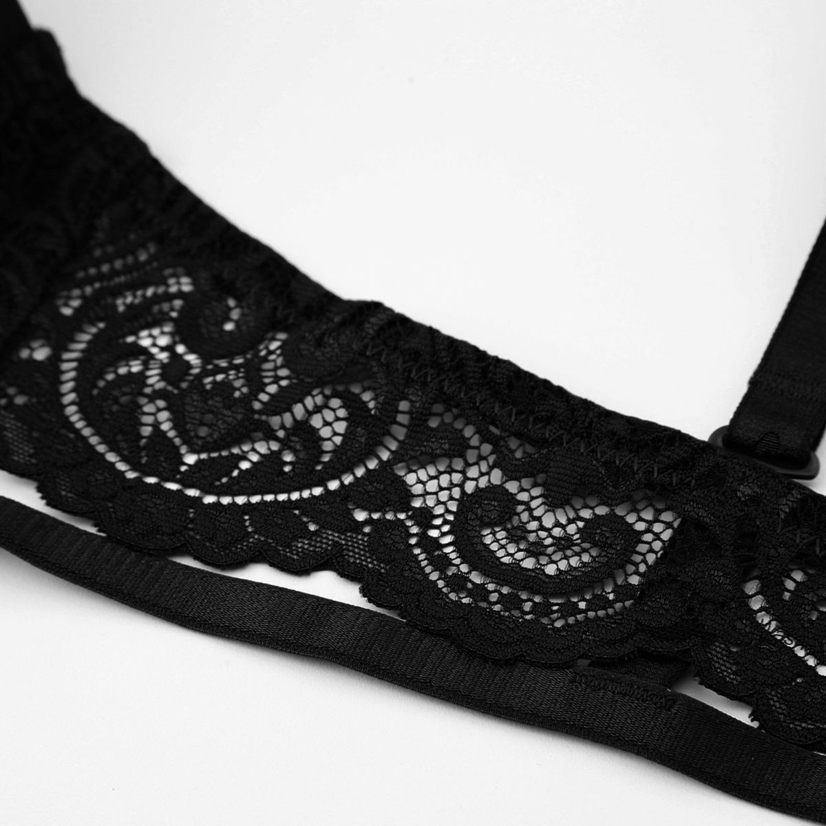 Plus Size Underwire Comfortable Lace Design Bra For Women