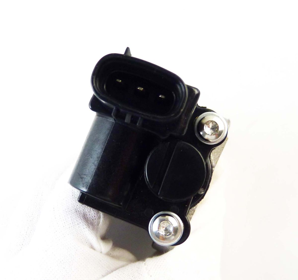 IACV Idle Air Control Valve With Gasket 22270-03050 Fits For Toyota Camry Solara L4 2.2L 2001 2002