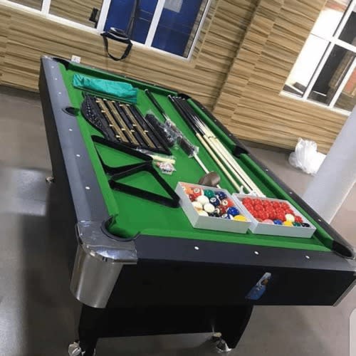 7Ft Snooker Table With Complete Accessories