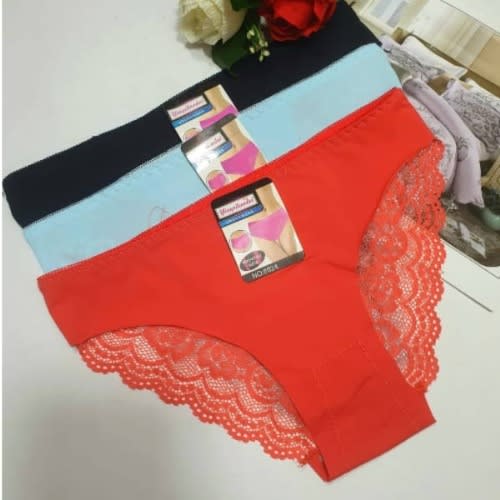 Fashion Front Lace Panties - 3 Pieces