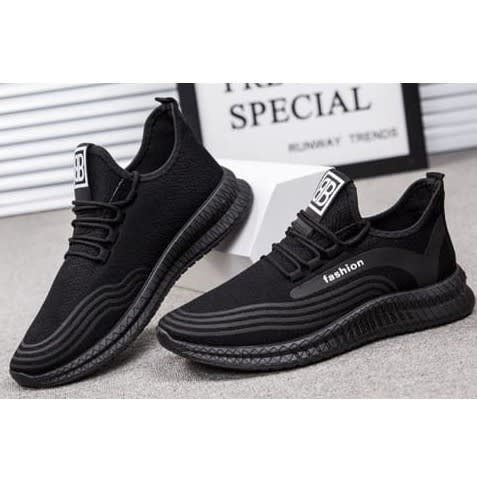 Unisex Sports Sneakers - Black And White