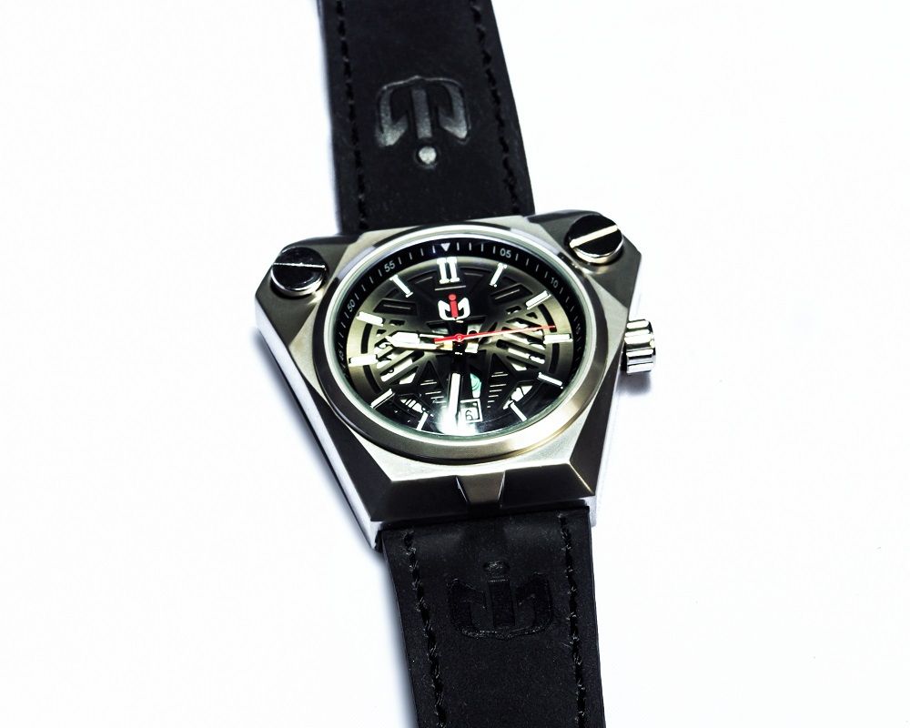 Black Leather  Vee Face Silver Chrome Calendar Men Wristwatch  By Neo Picre