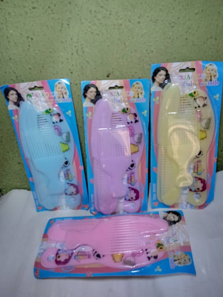 4 X 4packs Beautiful Shape & Design Baby Combs