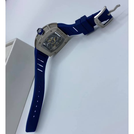 Men's Luxury Silicone Blue Band Luxury Wrist Watch