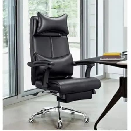 Executive Convertible Office Chair With Footrest