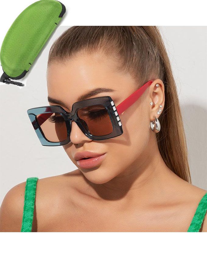 Oversized Rhinestone Square Sunglasses With A Case
