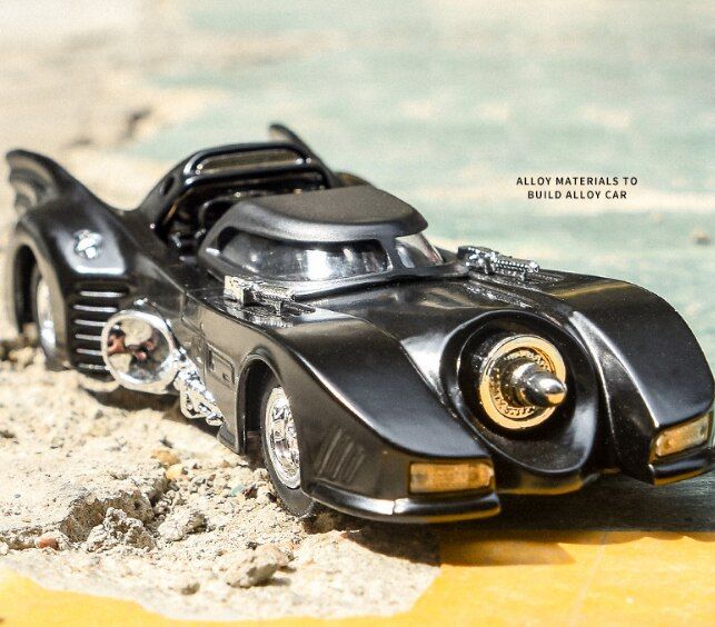 Dc Super Heroes Batman Diecast Car 1989 Batmobile Metal