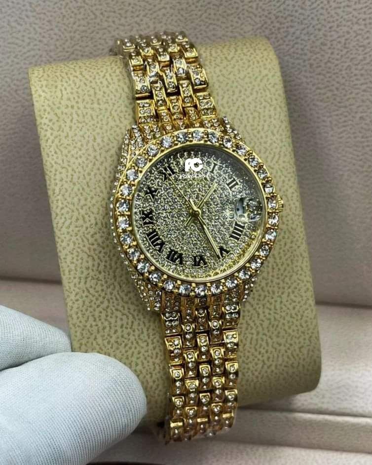 Stylish Quality Sophisticated Diamond Iced Gold Wristwatch