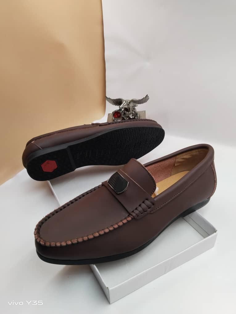 Sophisticated Men's Leather Clark Shoe- Blak
