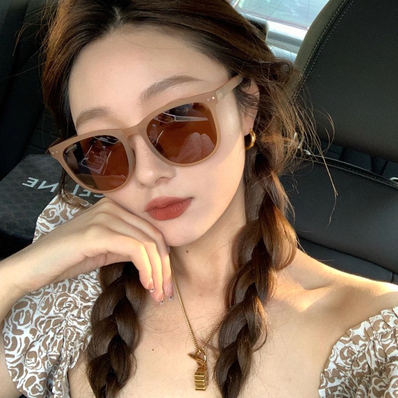 New Unique Foldable Sunglasses With Free Protection Case