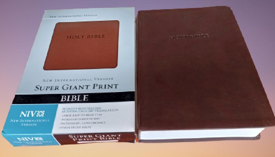 New International Version NIV Super Giant Print Bible,Italian Leather Duo Tone Brown By Zondervan