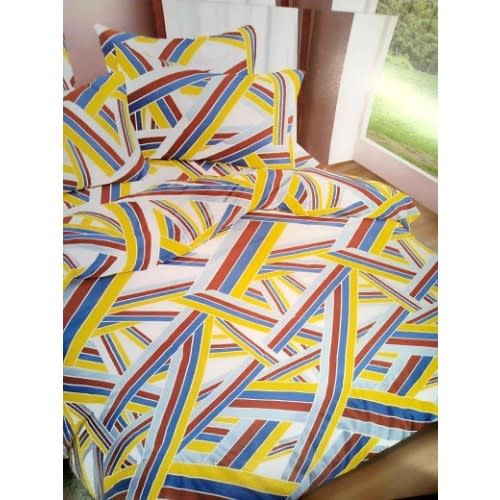 Plaid Bedding Set - Duvet, Bedspread With 4 Pillowcases