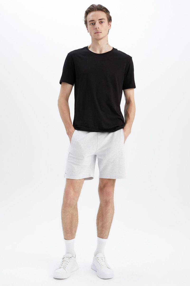 Man Young Slim Fit Knitted Short - Grey