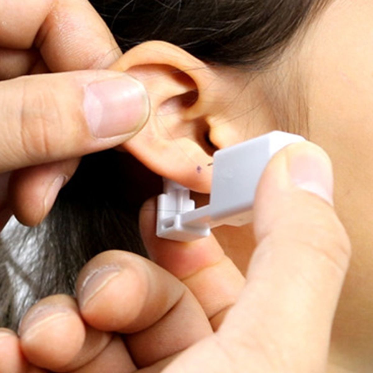 Self Ear Piercing Tool White Self Piercing Kit Disposable