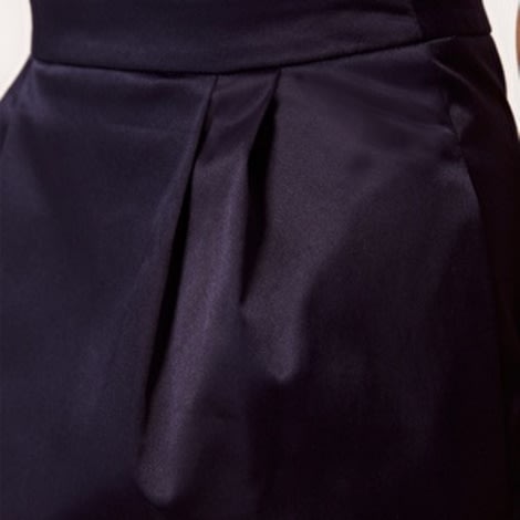 Pencil Skirt in Wiggle Shape | Navy - UK 6