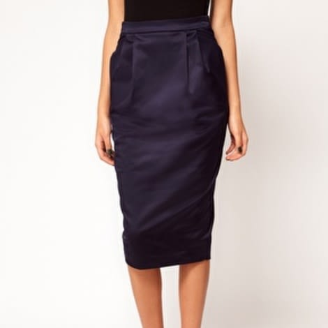 Pencil Skirt in Wiggle Shape | Navy - UK 6