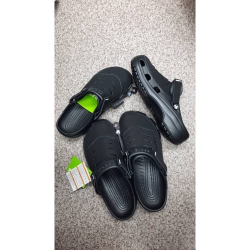 Breathable Crocs Sandal - Black