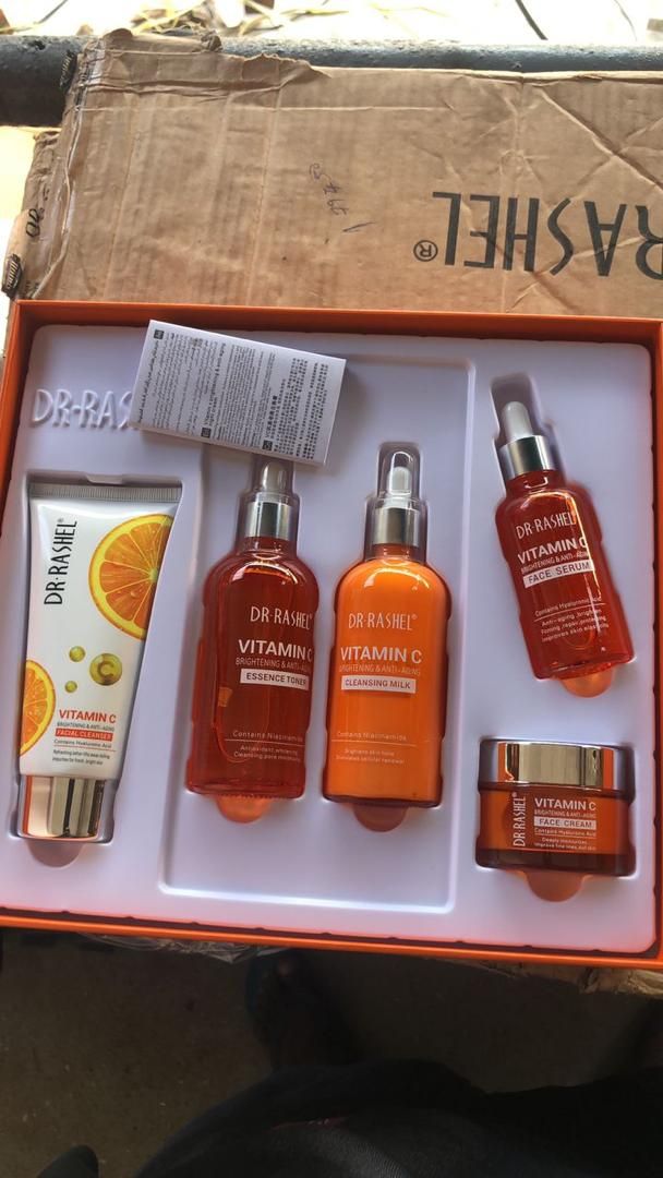 Dr. Rashel VITAMIN C BRIGHTENING +ANTI AGEING SKIN CARE SERIES -5 In 1.