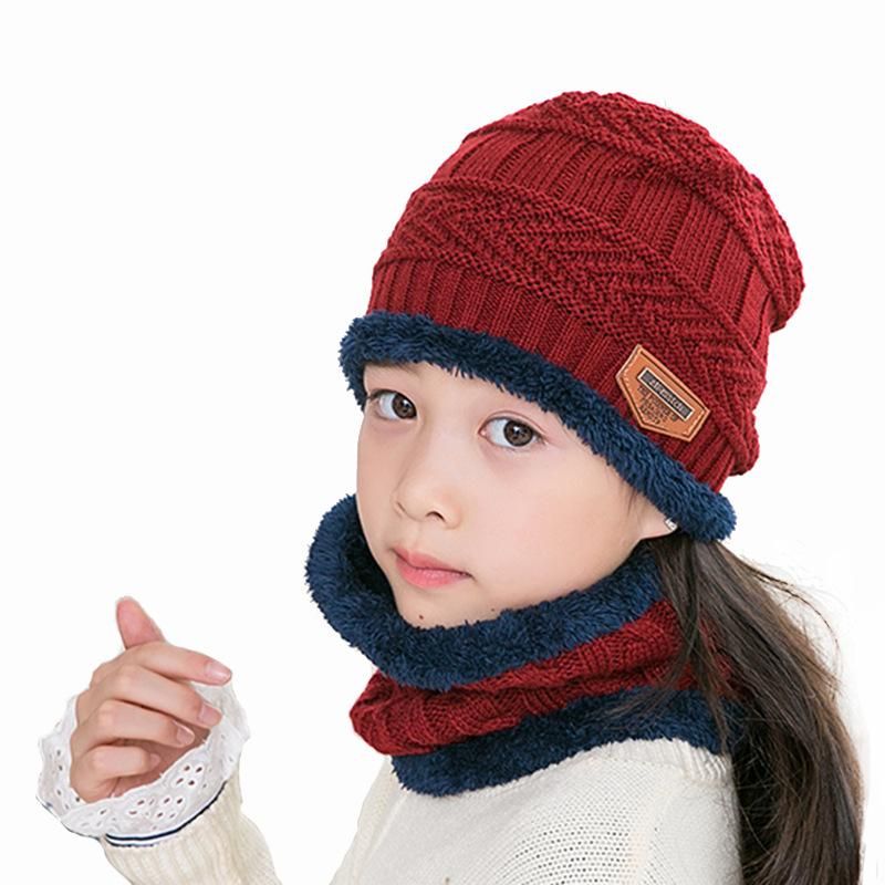 In autumn and winter, add velvet hooded men's knitted hat to protect the ear to protect the ear