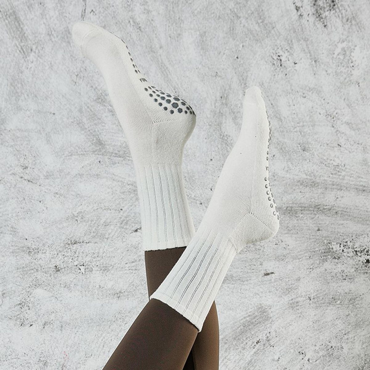 1 Pair Mid Tube Socks Autumn And Winter Long Yoga Socks White