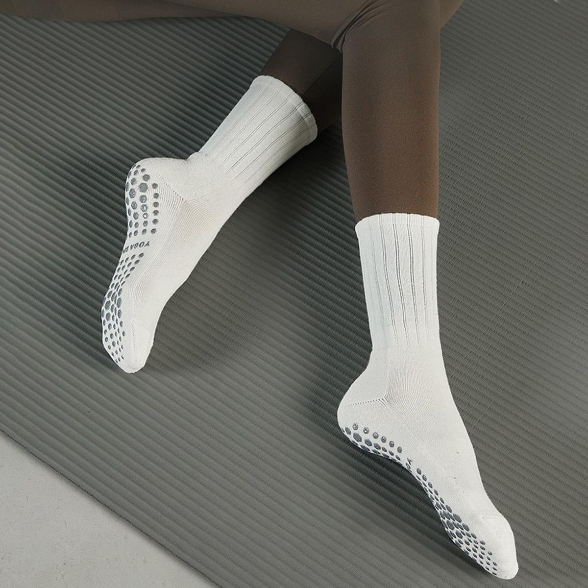 1 Pair Mid Tube Socks Autumn And Winter Long Yoga Socks White