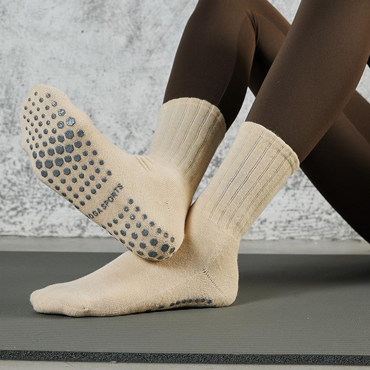 1 Pair Mid Tube Socks Autumn And Winter Long Yoga Socks Khaki