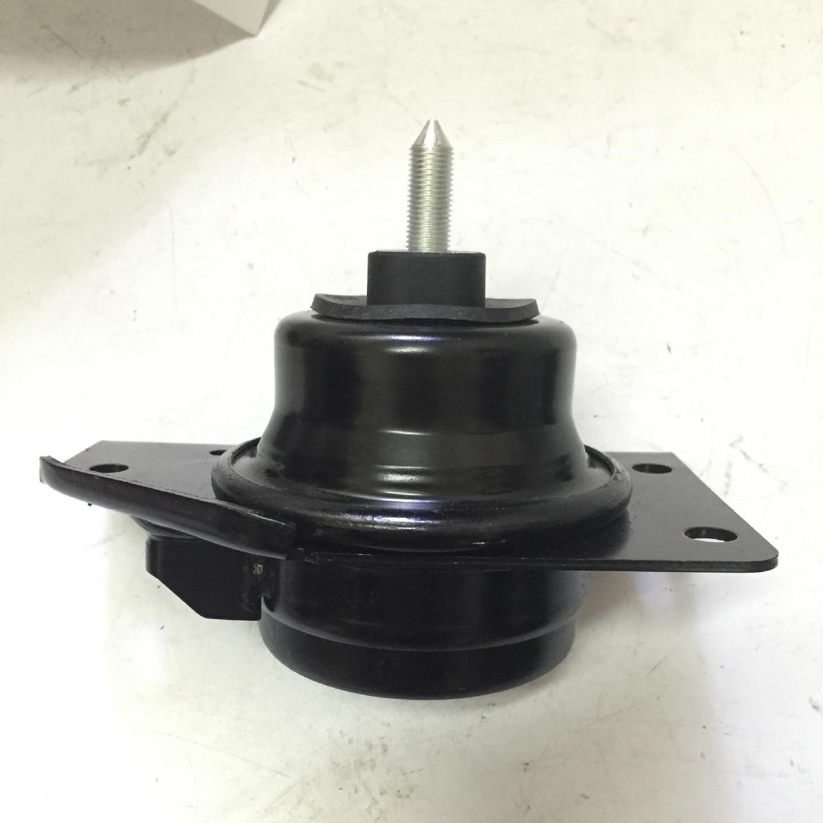 Car Engine Mount Upper Right for Hyundai Accent Kia Rio