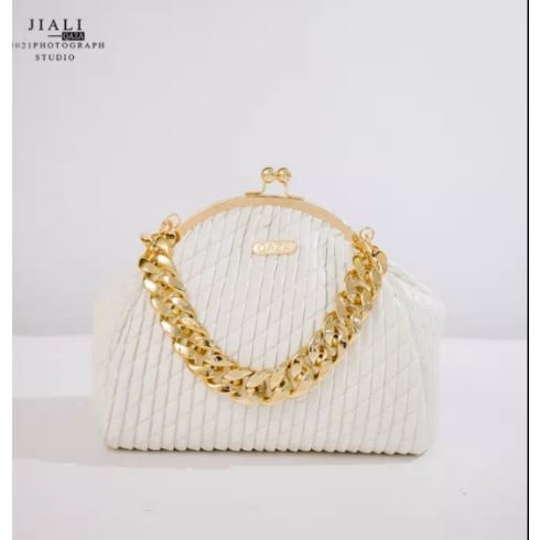 Braided Chain Clause Evening Bag- White