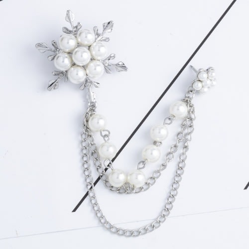 Beaded Snow Brooch With Free Pouch - Silver