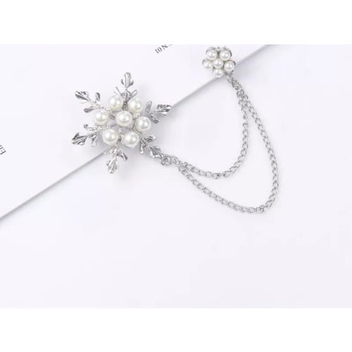Beaded Snow Brooch With Free Pouch - Silver