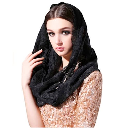 Rose Floral Lace Head Covering Mantilla With Free Hair Clip - Large