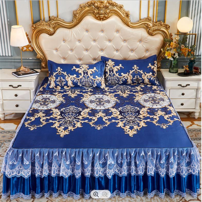 Luxury Decorative Bedsheet With 4 Pillowcase