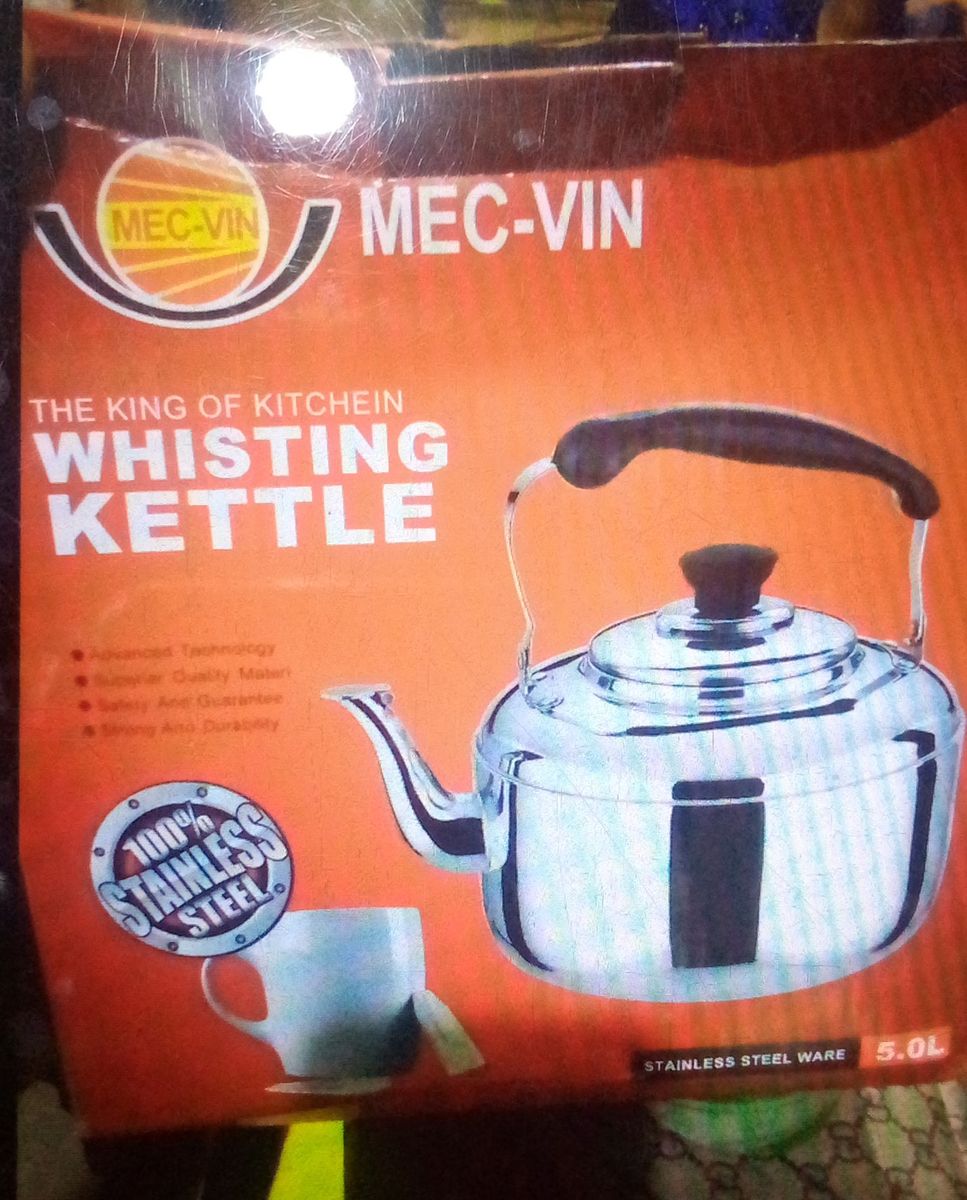WHISTLING STOVE KETTLE. 5 Ltrs.
