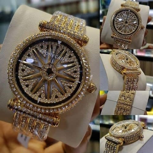 Spinning Straps Wrist Watch- Gold
