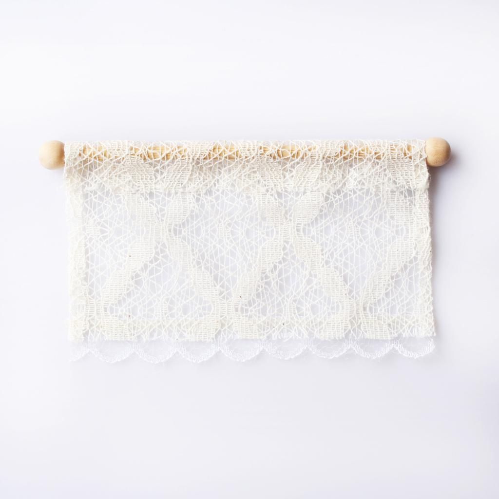 Short 1/12 Dollhouse Miniature Lace Curtain / Curtain With
