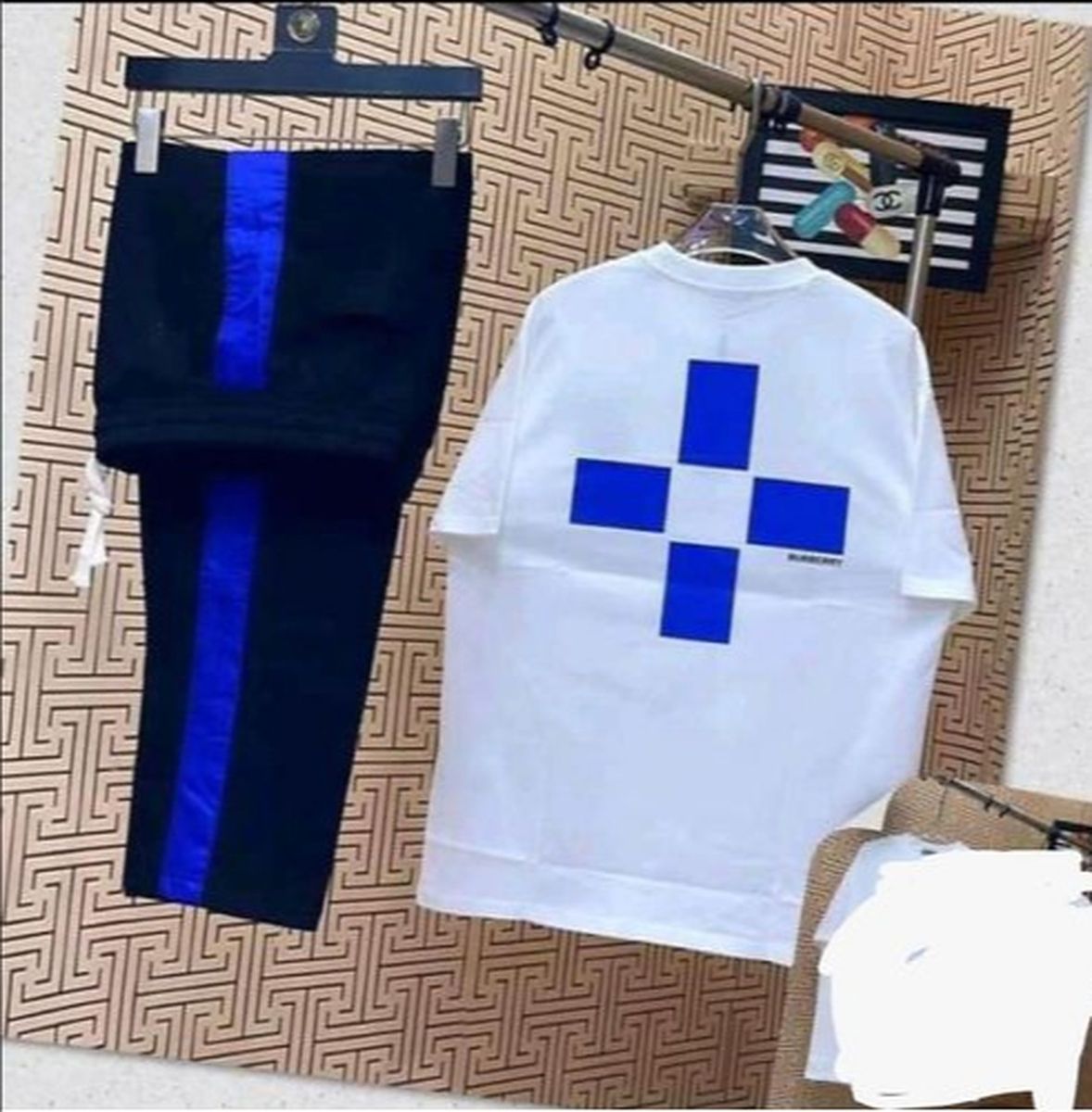 Stylish Unisex Up And Down Trouser And Polo