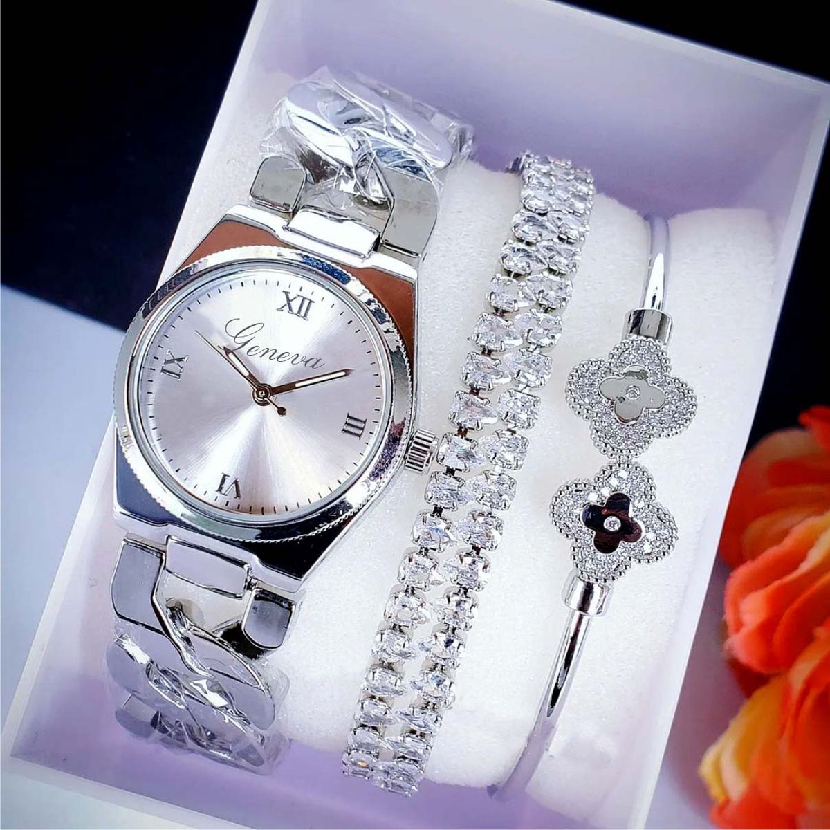 Dubai Quality & Rugged Super Sparkling Silver Wristwatch + 2 Bracelets