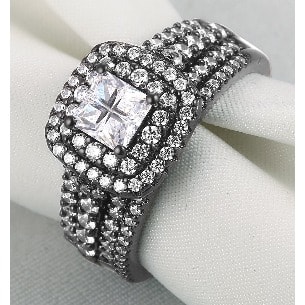 Female Wedding Ring - Black