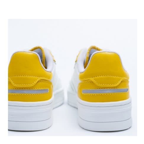 Contrasting Sneakers - Yellow