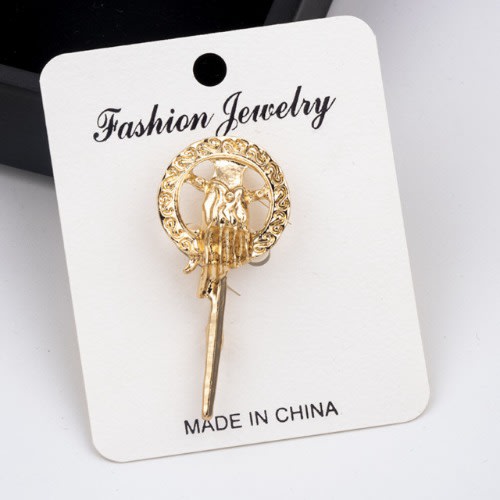 Game Of Thrones Brooch With Free Pouch -gold