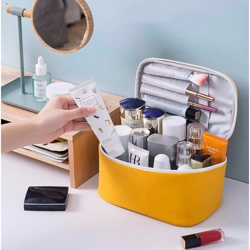 Travel Cosmetic And Makeup Leather Waterproof Washable Bag And Organizer Case