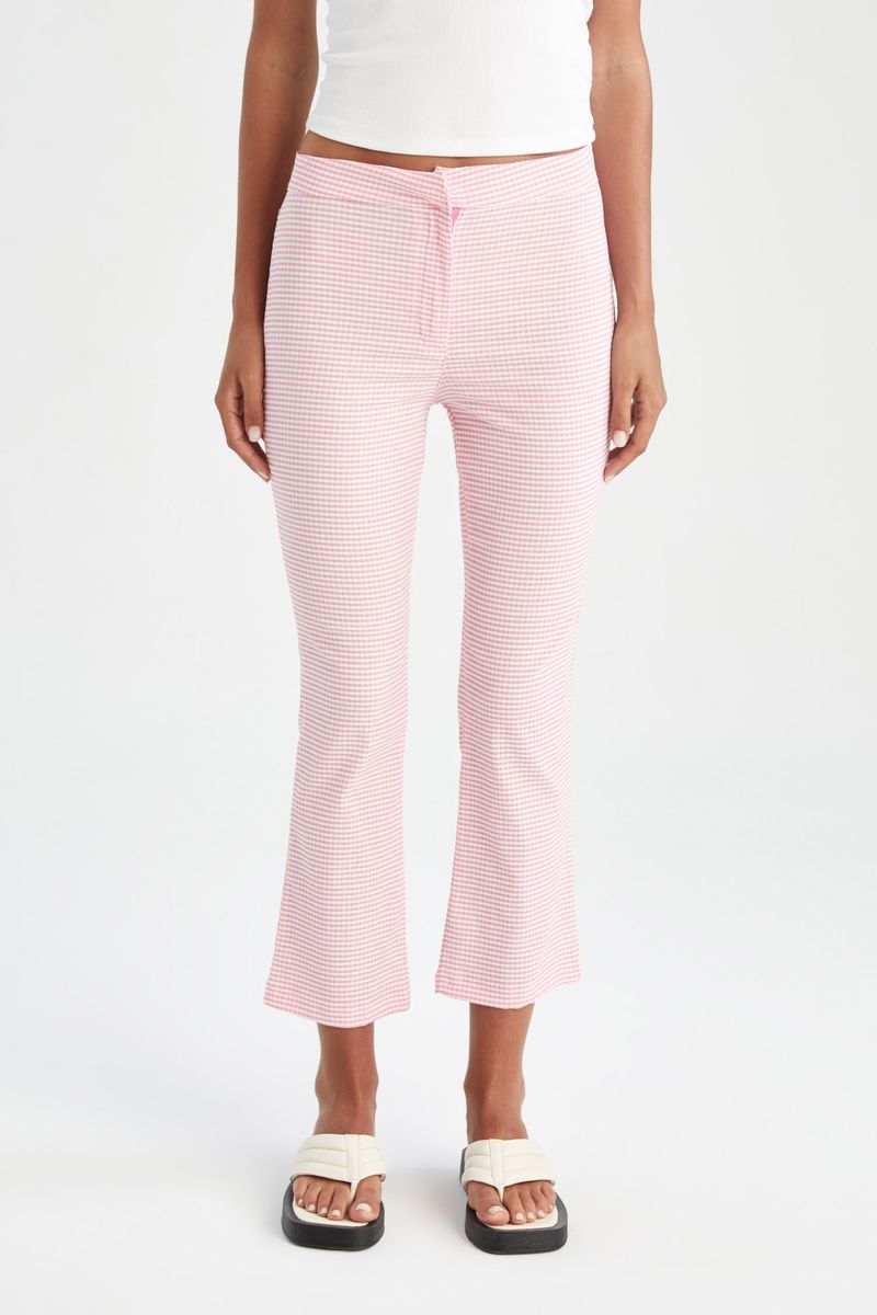 Woman Kick Flare Woven Trousers - Pink
