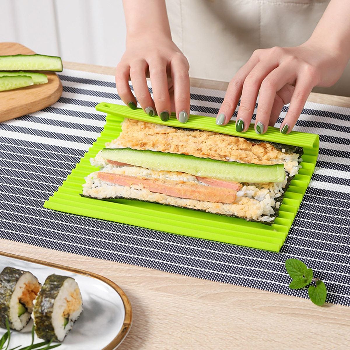 High-quality Sushi Mat Premium Non-stick Silicone Sushi Rolling Mat Grass  Green
