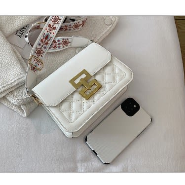 Quilted Pattern Metal Lock Design Square Bag