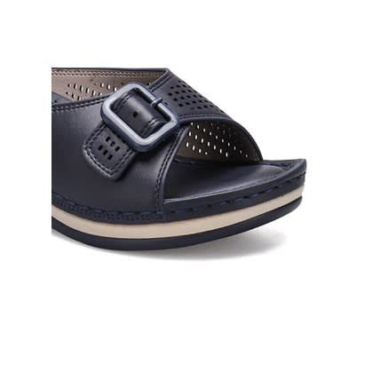 Fully Padded Air Vent Slippers