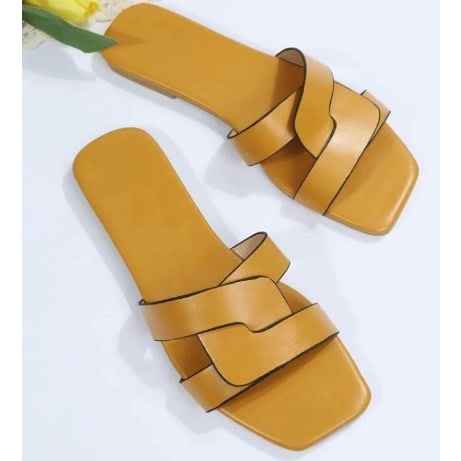 Realwon Female Slippers - Yellow