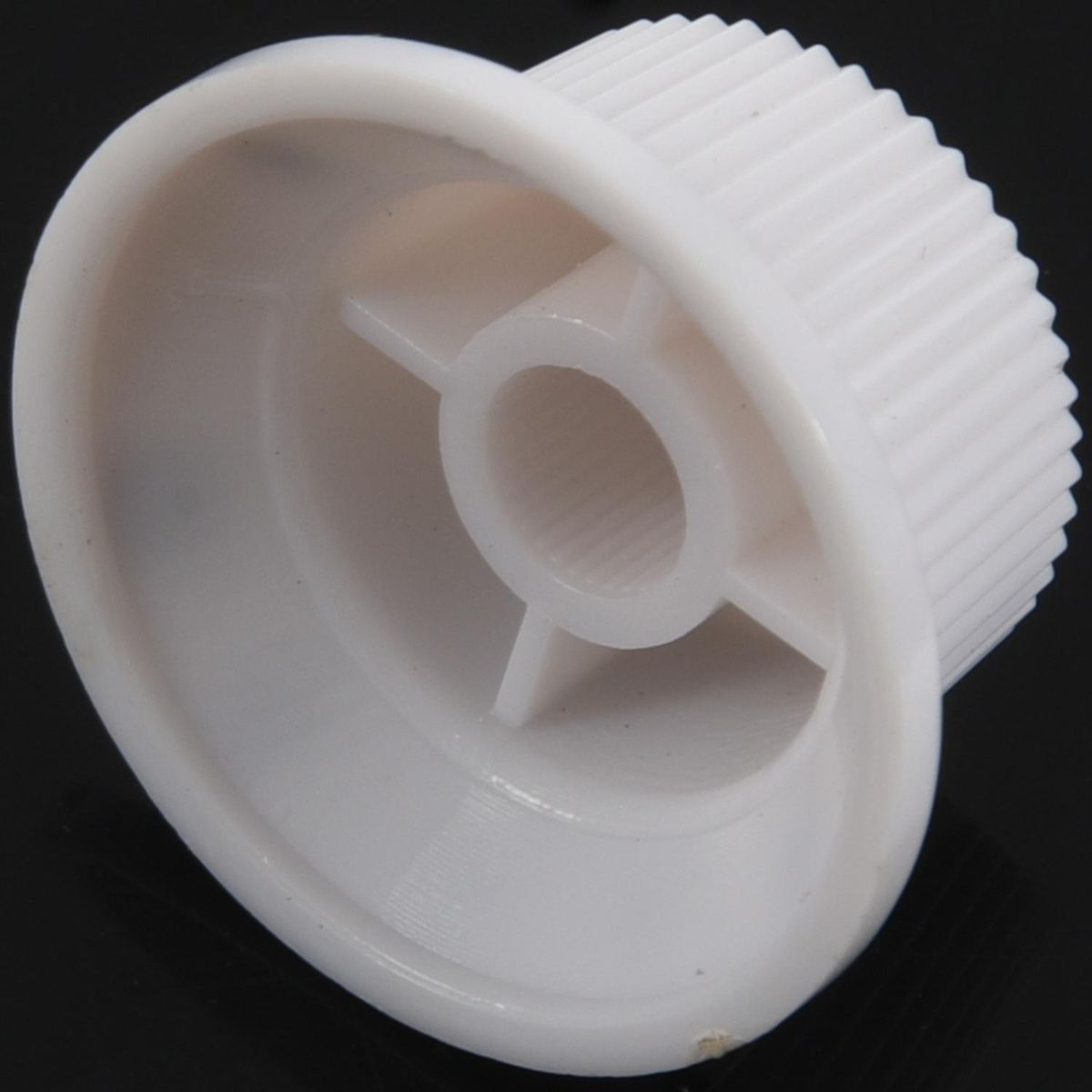 White Black 1 Volume&2 Tone Guitar Control Knobs For Strat Style Guitar
