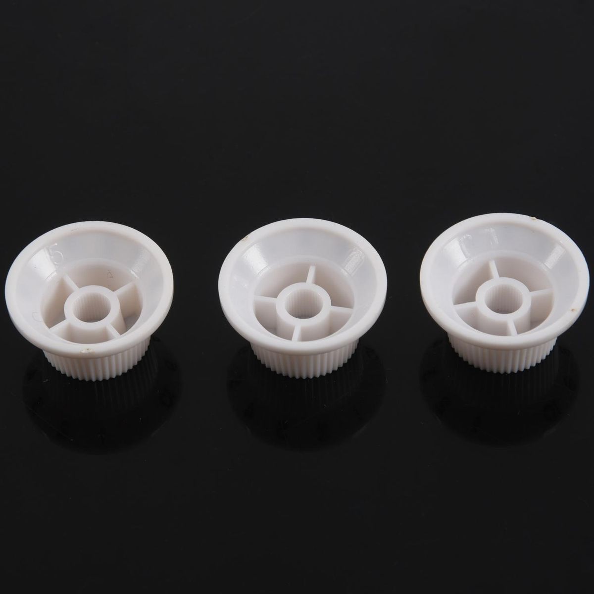 White Black 1 Volume&2 Tone Guitar Control Knobs For Strat Style Guitar